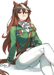 Rule 34 | 1girl, aiguillette, animal ears, breasts, brown hair, crossed legs, epaulettes, feet out of frame, gloves, green jacket, highres, horse ears, horse girl, horse tail, ascot, jacket, knees up, kusanagi kaoru, long hair, long sleeves, looking at viewer, medal, multicolored hair, open mouth, pants, shirt, simple background, single epaulette, sitting, small breasts, smile, solo, streaked hair, symboli rudolf (umamusume), tail, umamusume, white background, white gloves, white pants, white shirt