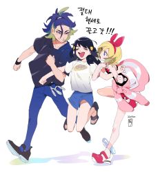 Rule 34 | 1boy, 2girls, :o, absurdres, adaman (pokemon), akari (pokemon), anklet, black footwear, black hair, black wristband, blonde hair, blue eyes, blue hair, blue pants, blue shorts, clothes around waist, commentary request, contemporary, creatures (company), eyelashes, game freak, green hair, hair ornament, hairclip, highres, irida (pokemon), jewelry, korean commentary, korean text, leg up, long hair, multicolored hair, multiple girls, nintendo, pants, pokemon, pokemon legends: arceus, ponytail, red footwear, rok0813, sandals, shirt, shoes, short hair, short sleeves, shorts, smile, standing, t-shirt, toes, white background, wristband