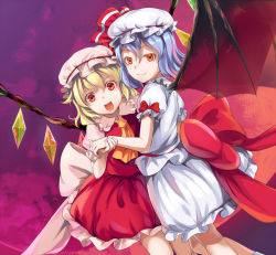Rule 34 | 2girls, :d, blonde hair, blue eyes, bow, flandre scarlet, hat, highres, light smile, looking at viewer, multiple girls, open mouth, red eyes, remilia scarlet, short hair, skirt, smile, sody, standing, touhou, wings