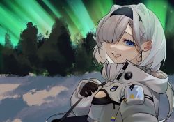 Rule 34 | 1girl, animal ears, arknights, aurora, aurora (arknights), bear ears, black gloves, black hairband, blue eyes, chinese commentary, commentary request, female focus, gloves, grin, hair over one eye, hairband, highres, jacket, long hair, long sleeves, looking at viewer, smile, solo, upper body, white hair, white jacket, xingzhuishigezi