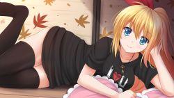 Rule 34 | 10s, 1girl, alternate costume, arm support, black shirt, black thighhighs, blonde hair, blue eyes, blush, bow, breasts, closed mouth, clothes writing, eyebrows, hair bow, hand on own head, head rest, heart, highres, jewelry, kazenokaze, key, key necklace, kirisaki chitoge, large breasts, leaf print, long hair, looking at viewer, lying, necklace, nisekoi, on side, pendant, pillow, red bow, shirt, short sleeves, side ponytail, smile, solo, t-shirt, thighhighs
