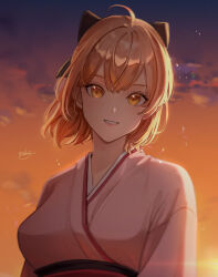 Rule 34 | 1girl, absurdres, aendi en d endei, ahoge, black bow, blonde hair, blue sky, blush, bow, commentary, dusk, fate/grand order, fate (series), gradient sky, hair between eyes, hair bow, highres, japanese clothes, kimono, koha-ace, looking at viewer, obi, okita souji (fate), okita souji (koha-ace), orange sky, sash, short hair, short kimono, sidelighting, signature, sky, smile, solo, upper body, yellow eyes