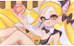 Rule 34 | 1girl, :d, black bow, blonde hair, bow, box, d msy8, doughnut, fang, food, hair bow, highres, holding, holding doughnut, holding food, inkling, inkling girl, inkling player character, letterboxed, looking at viewer, nintendo, open mouth, outside border, skin fang, smile, solo, splatoon (series), yellow background, yellow eyes