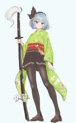 1girl alternate_costume black_pantyhose blue_eyes cameltoe closed_mouth floral_print full_body furisode green_kimono grey_hair hair_ornament hairband highres holding holding_sword holding_weapon japanese_clothes katana kimono konpaku_youmu looking_at_viewer magatama obi pantyhose pleated_skirt sandals sash simple_background skirt smile soara_shimomo solo standing sword touhou weapon zouri