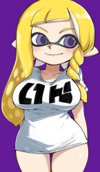 Rule 34 | 1girl, absurdres, arms behind back, asymmetrical hair, blonde hair, bottomless, braid, breasts, closed mouth, collarbone, cowboy shot, gluteal fold, highres, inkling, inkling girl, inkling player character, large breasts, long hair, looking to the side, muramasa mikado, nintendo, pointy ears, purple background, purple eyes, purple pupils, shirt, short sleeves, simple background, smile, solo, splatoon (series), splatoon 3, standing, t-shirt, thighs, white shirt
