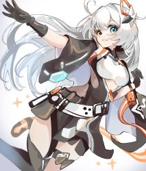 Rule 34 | 1girl, ahoge, black gloves, black shorts, black thighhighs, blue eyes, blush, breasts, commentary request, feet out of frame, gloves, gradient background, grey background, hand up, heterochromia, highres, honkai (series), honkai impact 3rd, kiana kaslana, kiana kaslana (void drifter), long hair, looking at viewer, medium breasts, niwa x 4 torigairu, outstretched arm, parted lips, short shorts, shorts, single thighhigh, smile, solo, thighhighs, very long hair, white background, white hair, yellow eyes