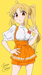 Rule 34 | 1girl, :o, absurdres, ahoge, alternate costume, alternate hairstyle, artist name, blonde hair, bocchi the rock!, breasts, cowboy shot, detached ahoge, hand on own hip, hand up, heart, heart print, high-waist skirt, highres, ijichi nijika, looking at viewer, orange overalls, orange skirt, overall skirt, overalls, puffy short sleeves, puffy sleeves, red eyes, shirt, short sleeves, side ponytail, sidelocks, simple background, skirt, small breasts, solo, suspender skirt, suspenders, white shirt, yellow background, zetsuyo chimayo
