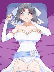 Rule 34 | blue eyes, blue flower, bow, breasts, bridal garter, bridal gauntlets, choker, cleavage, closed mouth, commentary, dress, english commentary, flower, grey hair, hair bow, hairband, highres, jewelry, large breasts, looking at viewer, low neckline, medium hair, necklace, on bed, pillow, senran kagura, smile, striped bow, thighhighs, wedding dress, white bow, white choker, white hairband, white thighhighs, yumi (senran kagura), zatsu