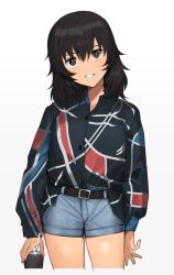 Rule 34 | 1girl, andou (girls und panzer), belt, black belt, black eyes, black hair, black shirt, blue shorts, casual, collared shirt, commentary, cowboy shot, cup, dark-skinned female, dark skin, disposable cup, drinking straw, girls und panzer, grin, head tilt, holding, holding cup, long sleeves, looking at viewer, medium hair, messy hair, print shirt, shirt, short shorts, shorts, simple background, smile, solo, standing, tan (inka), untucked shirt, white background, wing collar