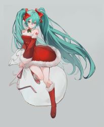Rule 34 | 1girl, aqua eyes, aqua hair, bare shoulders, boots, collar, collarbone, commentary, detached sleeves, dress, full body, fur-trimmed boots, fur-trimmed dress, fur-trimmed sleeves, fur trim, grey background, hair ribbon, hatsune miku, highres, holding, holding sack, holly, leg up, long hair, looking at viewer, red dress, red footwear, red ribbon, red sleeves, ribbon, sack, santa boots, santa costume, santa dress, shoulder tattoo, smile, solo, standing, standing on one leg, strapless, strapless dress, tattoo, twintails, very long hair, vocaloid, yukihira makoto