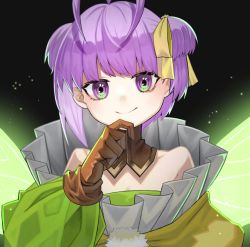 Rule 34 | 1girl, absurdres, antenna hair, bare shoulders, black background, bow, brown gloves, closed mouth, coat, detached collar, fairy wings, fate/grand order, fate (series), finger to own chin, gloves, glowing, glowing wings, green coat, green eyes, green wings, hair bow, highres, huge filesize, looking at viewer, multicolored eyes, murian (fate), pom pom (clothes), purple eyes, purple hair, short hair, short twintails, simple background, smile, solo, split mouth, twintails, upper body, wings, yellow bow, ziu