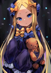 Rule 34 | 1girl, abigail williams (fate), black dress, blonde hair, blue eyes, blush, bow, dress, fate/grand order, fate (series), hair bow, hands in opposite sleeves, highres, long hair, looking at viewer, sleeves past wrists, solo, stuffed animal, stuffed toy, teddy bear, tem10