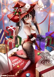 Rule 34 | 1girl, ass, bare shoulders, blush, breasts, brown hair, christmas, elbow gloves, from behind, genshin impact, gloves, gold trim, green eyes, hair ornament, hat, high heels, highres, kneeling, leotard, long hair, looking at viewer, mona (genshin impact), pantyhose, red hat, santa costume, shiny clothes, shiny skin, smile, solo, twintails, very long hair, zasshu