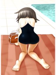Rule 34 | 1girl, artist request, ass, black eyes, feet, hidamari sketch, highres, pool, short hair, soles, solo, swimsuit, toes, yuno (hidamari sketch)