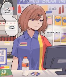 1girl blue_shirt bottle brown_hair check_translation collared_shirt convenience_store corrupted_twitter_file hair_ornament hairclip highres higuchi_madoka idolmaster idolmaster_shiny_colors indomaret indonesian_text indoors looking_at_object mole mole_under_eye monitor parted_lips purple_eyes shirt shop short_hair short_sleeves solo speech_bubble standing swept_bangs translation_request upper_body water_bottle zehehe69