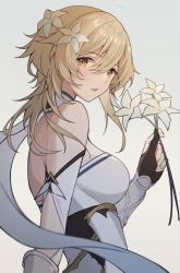 Rule 34 | 1girl, bad id, bad twitter id, black gloves, blonde hair, breasts, commentary, dress, flower, from side, genshin impact, gloves, grey background, hair between eyes, hair flower, hair ornament, highres, holding, holding flower, large breasts, long hair, looking at viewer, lumine (genshin impact), parted lips, solo, strapless, strapless dress, sukuemon, upper body, white dress, white flower, yellow eyes