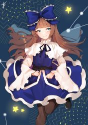 Rule 34 | 1girl, aqua eyes, black footwear, black pantyhose, blue background, blue bow, blue dress, blue neckwear, blue ribbon, blunt bangs, blurry, blush, bow, breasts, brown hair, capelet, closed mouth, constellation, dark background, depth of field, dress, eyebrows hidden by hair, fairy wings, floating hair, foot out of frame, frilled bow, frills, hair bow, highres, long hair, long sleeves, looking to the side, majime joe, mary janes, pantyhose, petticoat, ribbon, shoes, simple background, small breasts, smile, solo, standing, standing on one leg, star (symbol), star sapphire, touhou, very long hair, white capelet, wide sleeves, wings