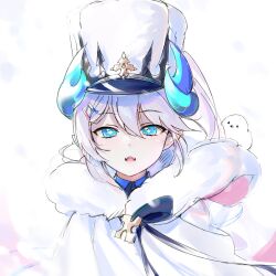 1girl blue_eyes coat demon_horns elsword fangs fur_collar hat highres horns long_hair looking_at_viewer luciela_r._sourcream military_hat open_mouth peaked_cap pointy_ears ponytail solo sparkling_eyes tanjel timoria_(elsword) upper_body white_background white_coat white_hair white_hat