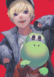 Rule 34 | 1boy, absurdres, blonde hair, ear piercing, grey jacket, grey shirt, hat, highres, huge filesize, jacket, jewelry, looking at viewer, male focus, mario (series), necklace, nintendo, open mouth, original, piercing, red background, red eyes, ritao kamo, shirt, short hair, signature, simple background, sleeves past fingers, sleeves past wrists, smile, yoshi