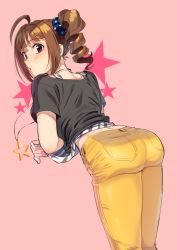 Rule 34 | 1girl, :o, ahoge, ass, black shirt, blue scrunchie, brown hair, casual, denim, drill hair, dutch angle, from behind, hair ornament, hair scrunchie, idolmaster, idolmaster million live!, jeans, jewelry, kamille (vcx68), layered clothes, looking back, medium hair, midriff, necklace, pants, pink background, print scrunchie, purple eyes, scrunchie, shirt, side drill, sidelocks, simple background, solo, standing, star (symbol), star necklace, star print, striped clothes, striped shirt, t-shirt, tank top, white shirt, yellow pants, yokoyama nao
