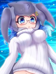 Rule 34 | 1girl, black-framed eyewear, blue eyes, blue hair, blue whale (kemono friends), breasts, glasses, grey hair, highres, hikarikmy, kemono friends, large breasts, looking at viewer, multicolored hair, parted lips, ribbed sweater, short hair, solo, sweater, triangle mouth, twitter username, white sweater