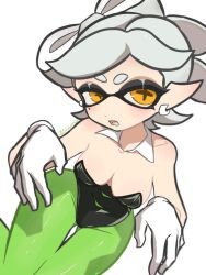 Rule 34 | 1girl, adapted costume, bare shoulders, black leotard, bow-shaped hair, breasts, cleavage, cross-shaped pupils, detached collar, earrings, fang, gloves, gluteal fold, green pantyhose, grey hair, grey tongue, highleg, highleg leotard, inkling, jewelry, leotard, marie (splatoon), medium breasts, nintendo, open mouth, orange eyes, pantyhose, pointy ears, short hair, siawase2n, simple background, skin fang, solo, splatoon (series), strapless, strapless leotard, symbol-shaped pupils, tentacle hair, thigh gap, twitter username, white background, white gloves