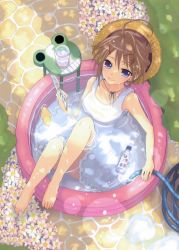 Rule 34 | 1girl, absurdres, bare legs, barefoot, blue eyes, book, bottle, brown hair, dress, earrings, feet, flower, from above, hair ornament, hairclip, hat, highres, hose, jewelry, lens flare, looking at viewer, looking up, original, partially submerged, reclining, sakurai unan, scan, skirt, smile, solo, straw hat, sun hat, wading pool, water, water bottle, white dress, white skirt