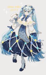 Rule 34 | 1girl, aqua eyes, aqua hair, bass clef, beret, blue bow, blue gloves, blue neckwear, bow, bowtie, braid, braided bangs, capelet, character name, commentary, dress, artistic error, full body, fur-trimmed capelet, fur-trimmed footwear, fur trim, gloves, gold trim, grey background, hair ornament, hairclip, hat, hatsune miku, high heels, highres, pecchii, rabbit, rabbit yukine, smile, snowflake print, string of light bulbs, treble clef, twintails, vocaloid, white dress, white headwear, yuki miku, yuki miku (2021)