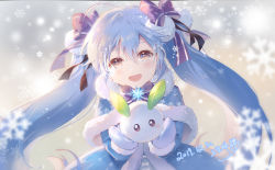 Rule 34 | 1girl, black bow, blue capelet, blue coat, blue hair, blurry, blurry background, blush, bow, brown eyes, capelet, coat, commentary request, dated, depth of field, fur-trimmed capelet, fur-trimmed coat, fur-trimmed sleeves, fur trim, hair bow, hatsune miku, highres, holding, jokanhiyou, leaf, long hair, long sleeves, looking at viewer, mittens, signature, snow rabbit, snowflakes, snowing, solo, sparkle, twintails, upper body, very long hair, vocaloid, white mittens, winter clothes, winter coat