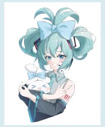 Rule 34 | &gt; &lt;, 1girl, alternate hairstyle, bare shoulders, blue bow, blue eyes, blue hair, blue nails, blue necktie, blush, bow, cinnamiku, cinnamoroll, collar, collared shirt, detached sleeves, ear bow, frilled collar, frills, grey shirt, hair between eyes, hair bow, hair rings, hatsune miku, headphones, highres, holding, looking at viewer, nail polish, necktie, number tattoo, open mouth, sanqianqianqianqian w, sanrio, shirt, simple background, sleeveless, sleeveless shirt, smile, tattoo, teeth, v, vocaloid, white background
