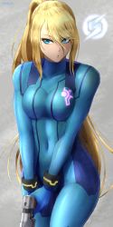 Rule 34 | 1girl, absurdres, blonde hair, blue eyes, bodysuit, breasts, commentary request, covered navel, cowboy shot, gun, hair between eyes, hiby, highres, holding, holding gun, holding weapon, huge filesize, large breasts, logo, long hair, metroid, metroid: zero mission, nintendo, own hands together, parted lips, plasma pistol, ponytail, samus aran, skin tight, solo, super smash bros., very long hair, weapon, wrist cuffs, zero suit