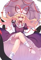 Rule 34 | &gt;:), 1girl, ass, bare legs, blonde hair, bow, choker, commentary request, cross-laced footwear, crossed legs, dress, elbow gloves, feet out of frame, frills, gap (touhou), gloves, hair between eyes, hair bow, hand up, hat, hat ribbon, holding, holding umbrella, kaiza (rider000), long hair, looking at viewer, mob cap, petticoat, puffy short sleeves, puffy sleeves, purple dress, purple eyes, red bow, red choker, red ribbon, ribbon, ribbon choker, shoes, short sleeves, simple background, sitting, smile, socks, solo, thighs, touhou, umbrella, v-shaped eyebrows, white background, white footwear, white gloves, white hat, white socks, yakumo yukari