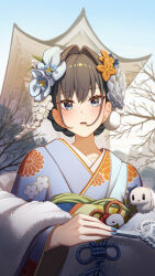 1girl absurdres bare_tree blue_eyes blue_hair blue_kimono blue_nails blurry blurry_background blush boros_(ouro_kronii) braid choppy_bangs commentary day english_commentary erezu fanged_bangs feather_boa floral_print_kimono flower folding_fan furisode hair_flower hair_intakes hair_ornament hand_fan highres holding holding_fan hololive hololive_english japanese_clothes kanzashi kimono looking_at_viewer mascot mixed-language_commentary nape_braid obi official_alternate_costume official_alternate_hairstyle open_mouth ouro_kronii ouro_kronii_(new_year) outdoors pom_pom_(clothes) pom_pom_hair_ornament print_kimono sash short_hair shrine solo tree tsumami_kanzashi upper_body virtual_youtuber wide_sleeves