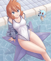 Rule 34 | 1girl, blue eyes, breasts, competition swimsuit, cowboy shot, creatures (company), game freak, gen 1 pokemon, horsea, jacket, legs, legs together, medium breasts, misty (pokemon), nintendo, one-piece swimsuit, orange hair, pokemon, pokemon (creature), pokemon hgss, pool, smile, standing, starmie, swimsuit, thighs, tonikenjy, water