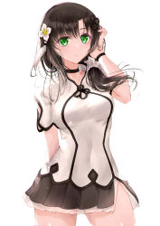 Rule 34 | 1girl, absurdres, assault lily, bad id, bad pixiv id, black choker, black skirt, breasts, choker, closed mouth, commentary request, cowboy shot, green eyes, hair over shoulder, highres, looking at viewer, low ponytail, medium breasts, medium hair, meen (ouaughikepdvrsf), short sleeves, side ponytail, simple background, skirt, solo, wang yujia, white background