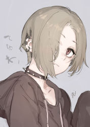Rule 34 | 1girl, collar, commentary request, ear piercing, earrings, grey background, hair over one eye, highres, hiranko, hood, hood down, hoodie, idolmaster, idolmaster cinderella girls, jewelry, light brown hair, looking at viewer, one eye covered, parted lips, piercing, red eyes, shirasaka koume, signature, solo, spiked collar, spikes