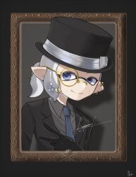 Rule 34 | 1boy, black border, black gloves, black hat, black suit, blue eyes, blue necktie, border, closed mouth, commentary request, formal, gloves, grey background, grey hair, hat, highres, inkling, inkling boy, inkling player character, male focus, monocle, necktie, nintendo, pointy ears, ponytail, portrait (object), shirayuz1, short hair, signature, simple background, smile, solo, splatoon (series), splatoon 3, suit, tentacle hair, top hat, upper body, v, yellow-framed eyewear