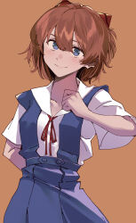 Rule 34 | 1girl, alternate hair length, alternate hairstyle, arm behind back, blue eyes, blue skirt, breasts, clenched hand, closed mouth, collarbone, collared shirt, commentary, cowboy shot, hair between eyes, hand up, highres, interface headset, looking at viewer, neck ribbon, neon genesis evangelion, orange background, red hair, red ribbon, ribbon, school uniform, shirt, short hair, short sleeves, simple background, skirt, small breasts, smile, solo, souryuu asuka langley, standing, suspender skirt, suspenders, tokyo-3 middle school uniform, white background, yagisawa teru