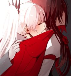 Rule 34 | 2girls, biting, clothes tug, closed eyes, flower, kuma (bloodycolor), multiple girls, red hair, rose, ruby rose, rwby, side ponytail, weiss schnee, white hair, yuri