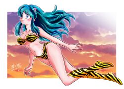 1girl animal_print bikini blue_eyes blue_hair boots border breasts cloud cloudy_sky commentary cone_horns dated dusk floating_hair flying full_body horns knee_boots komachi_0526 long_hair looking_to_the_side lum navel outside_border print_bikini print_footwear signature sky smile solo swimsuit tiger_print urusei_yatsura white_border