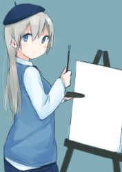 Rule 34 | 1girl, alternate costume, art brush, beret, blonde hair, blue background, blue eyes, blush, canvas (object), easel, eila ilmatar juutilainen, hat, highres, holding, long hair, long sleeves, looking back, paintbrush, palette (object), seedflare, simple background, solo, strike witches, sweater vest, vest, world witches series