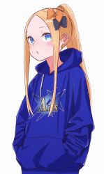 Rule 34 | abigail williams (fate), blonde hair, blue eyes, blush, bow, fate/grand order, fate (series), forehead, hair bow, hands in pockets, highres, hood, hoodie, kopaka (karda nui), looking at viewer, multiple hair bows, open mouth, parted bangs, ponytail, simple background, solo, white background