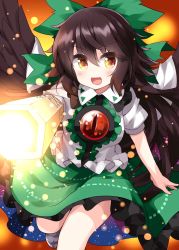 Rule 34 | 1girl, :d, arm cannon, bird wings, black hair, black wings, blouse, blurry, blurry background, blush, bow, breasts, cape, collared shirt, control rod, cowboy shot, flying, green bow, green skirt, hair bow, highres, lens flare, light particles, long hair, looking at viewer, medium breasts, one-hour drawing challenge, open mouth, petticoat, red background, red eyes, reiuji utsuho, ruu (tksymkw), shirt, short sleeves, skirt, smile, solo, third eye, touhou, weapon, white shirt, wings