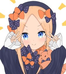Rule 34 | &gt;:), 1girl, abigail williams (fate), atsumisu, bad id, bad pixiv id, black bow, black dress, black hat, blonde hair, blue eyes, blush, bow, closed mouth, commentary request, double v, dress, fate/grand order, fate (series), forehead, hair bow, hands up, hat, highres, hugging object, long hair, long sleeves, multiple hair bows, orange bow, parted bangs, polka dot, polka dot bow, simple background, sleeves past wrists, smile, solo, stuffed animal, stuffed toy, teddy bear, upper body, v, v-shaped eyebrows, white background