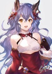 Rule 34 | 1girl, animal ears, bad id, bad twitter id, bandeau, bare shoulders, black gloves, blue hair, bow, breasts, commentary request, detached sleeves, earrings, erune, ferry (granblue fantasy), ferry (santa minidress) (granblue fantasy), fur-trimmed sleeves, fur trim, gloves, granblue fantasy, hair bow, highres, jewelry, kiri ph, long hair, looking at viewer, medium breasts, multiple bows, open mouth, red sleeves, signature, simple background, single earring, smile, solo, teeth, twitter username, underboob, upper teeth only, wavy hair, white background, yellow eyes