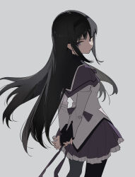 Rule 34 | 1girl, absurdres, akemi homura, arm behind back, black hair, black hairband, black pantyhose, boots, capelet, frilled skirt, frills, from behind, grey background, hairband, highres, long hair, long sleeves, looking at viewer, magical girl, mahou shoujo madoka magica, mahou shoujo madoka magica (anime), pantyhose, purple eyes, simple background, skirt, solo, zhibuji loom