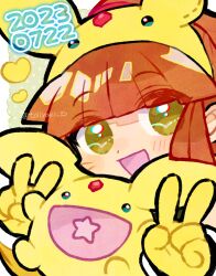 Rule 34 | 1girl, arle nadja, brown eyes, brown hair, carbuncle (puyopuyo), carbuncle (puyopuyo) (cosplay), character hat, cosplay, dated, doradorakingyo, double v, forehead jewel, gloves, heart, highres, looking at viewer, open mouth, puyopuyo, puyopuyo quest, star in mouth, twitter username, v, yellow gloves, yellow headwear