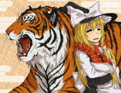 Rule 34 | 1girl, = =, blonde hair, blush, bow, closed eyes, crossed arms, fangs, female focus, hair bow, hat, kirisame marisa, leaning, long hair, open mouth, perfect cherry blossom, scarf, solo, striped clothes, striped scarf, teeth, tiger, tongue, touhou, witch, witch hat, yomegane