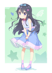 Rule 34 | 1girl, bare shoulders, black hair, blue bow, blue eyes, blue footwear, blue shirt, blue skirt, blush, bow, closed mouth, commentary request, flower, frilled skirt, frills, full body, green background, hair between eyes, hair bow, hair flower, hair ornament, heart, highres, jigatei (omijin), long hair, looking at viewer, pink flower, pink socks, shirosaki hana, shirt, shoes, skirt, sleeveless, sleeveless shirt, socks, solo, standing, two-tone background, very long hair, watashi ni tenshi ga maiorita!, white background