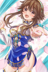 Rule 34 | 1girl, absurdres, breasts, brown eyes, brown hair, chai xianghua, cleavage, highres, looking at viewer, namco, smile, soul calibur, soulcalibur, soulcalibur vi, thighhighs